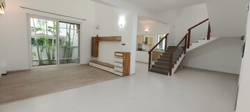 Staircase in 4 BHK Villa at Babukhan Lakefront, Kokapet – for Rent
