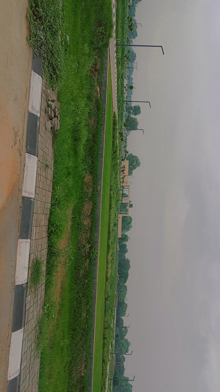 Garden, jms-mega-city  140 Sq.Yd. Plot In Sohna Sector 5 Gurgaon 8952665