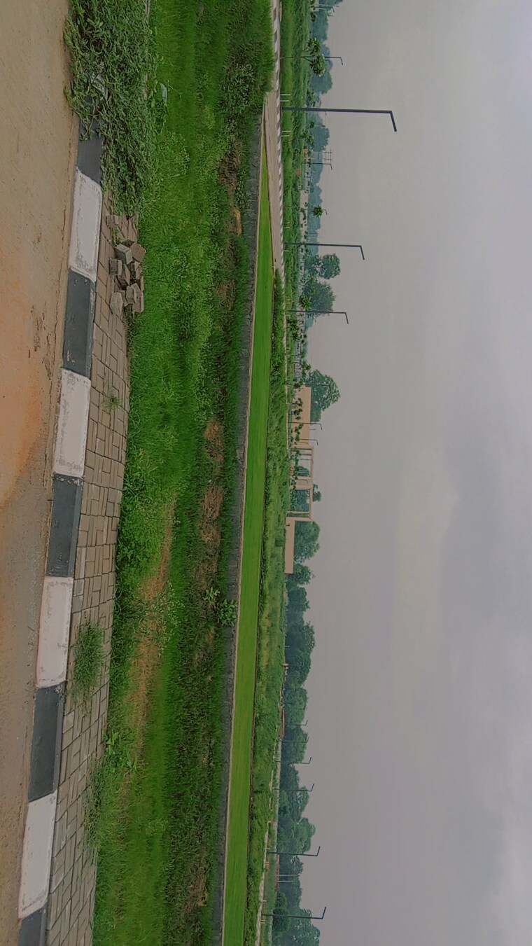 Garden, jms-mega-city  140 Sq.Yd. Plot In Sohna Sector 5 Gurgaon 8952665