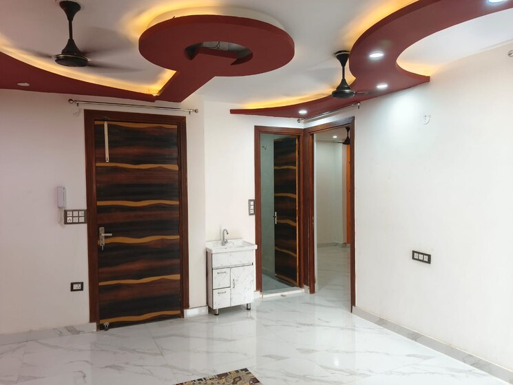 Master Bedroom, uttam nagar 3.5 Bedroom 100 Sq.Yd. Builder Floor In Uttam Nagar Delhi 8952715