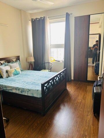 Bedroom in 4 BHK Apartment at DLF The Camellias, Sector 42 – for Rent