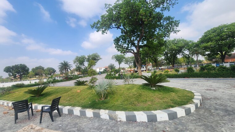 Garden, mohanlalganj  2000 Sq.Ft. Plot In Mohanlalganj Lucknow 8952712