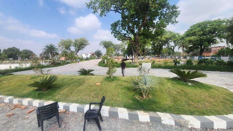 Garden, mohanlalganj  2000 Sq.Ft. Plot In Mohanlalganj Lucknow 8952712
