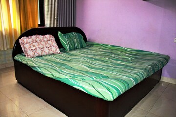 Room in  Pg at Kandivali East – for Rent