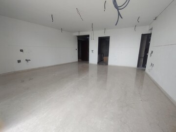Room in 4 BHK Apartment at Lokhandwala Minerva Mahalaxmi, Mahalaxmi – for Sale