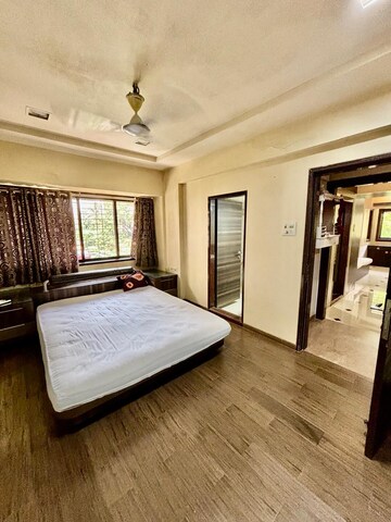 Bedroom in 3 BHK Apartment at S Raheja Panorama, Santacruz West – for Rent