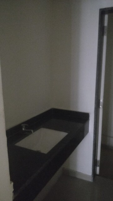 Bedroom in 2 BHK Apartment at Indiabulls Greens, New Panvel – for Rent