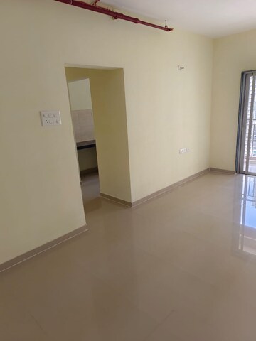 Room in 2 BHK Apartment at Indiabulls Greens, New Panvel – for Rent