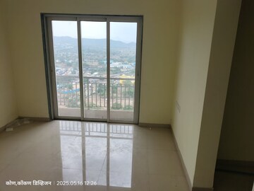 Room in 2 BHK Apartment at Indiabulls Greens, New Panvel – for Rent