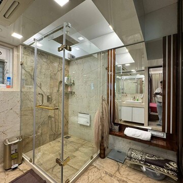 Bathroom in 4 BHK Apartment at Windsor Grande Residences, Prakash Nagar – for Rent