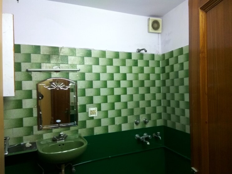 Team Area, jangpura 3 Bedroom 1800 Sq.Ft. Builder Floor In Jangpura Delhi 8952819