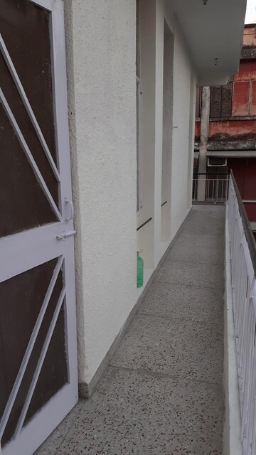 Balcony in 1.5 BHK Builder Floor at Green Park – for Rent