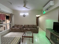 2 BHK + Extra Room Apartment For Sale in Lodha Amara