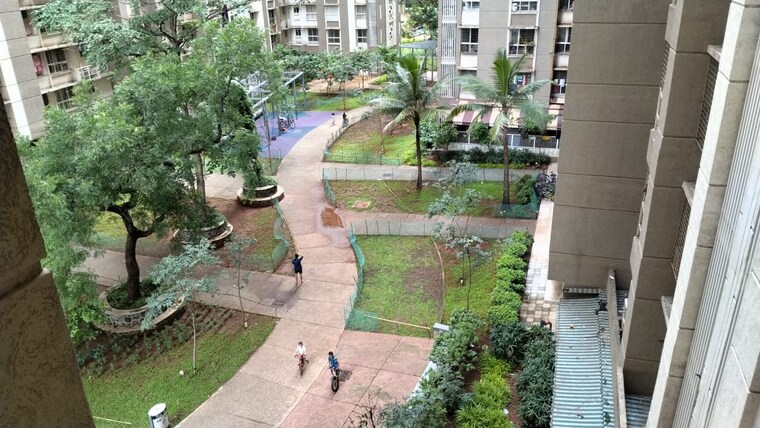 Balcony, lodha-amara 2 Bedroom 672 Sq.Ft. Apartment In Kolshet Road Thane 8952881