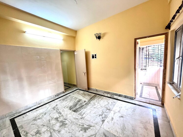 Room, naktala 3 Bedroom 1300 Sq.Ft. Apartment In Naktala Kolkata 8952879