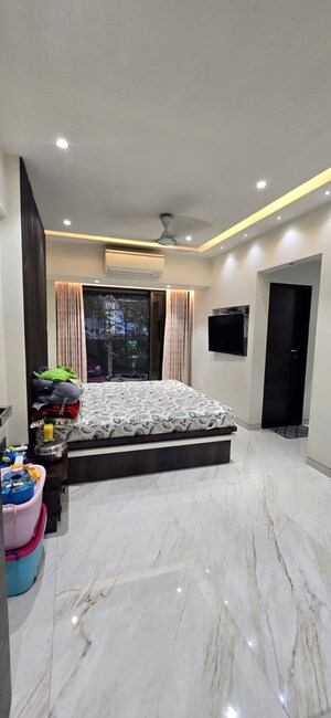 2 BHK Apartment For Sale in Tilak Nagar Building, Tilak Nagar