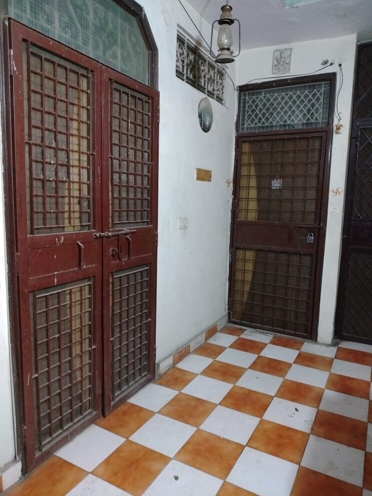 Bedroom, mayur vihar phase 1 2.5 Bedroom 900 Sq.Ft. Builder Floor In Mayur Vihar Phase 1 Delhi 8952920