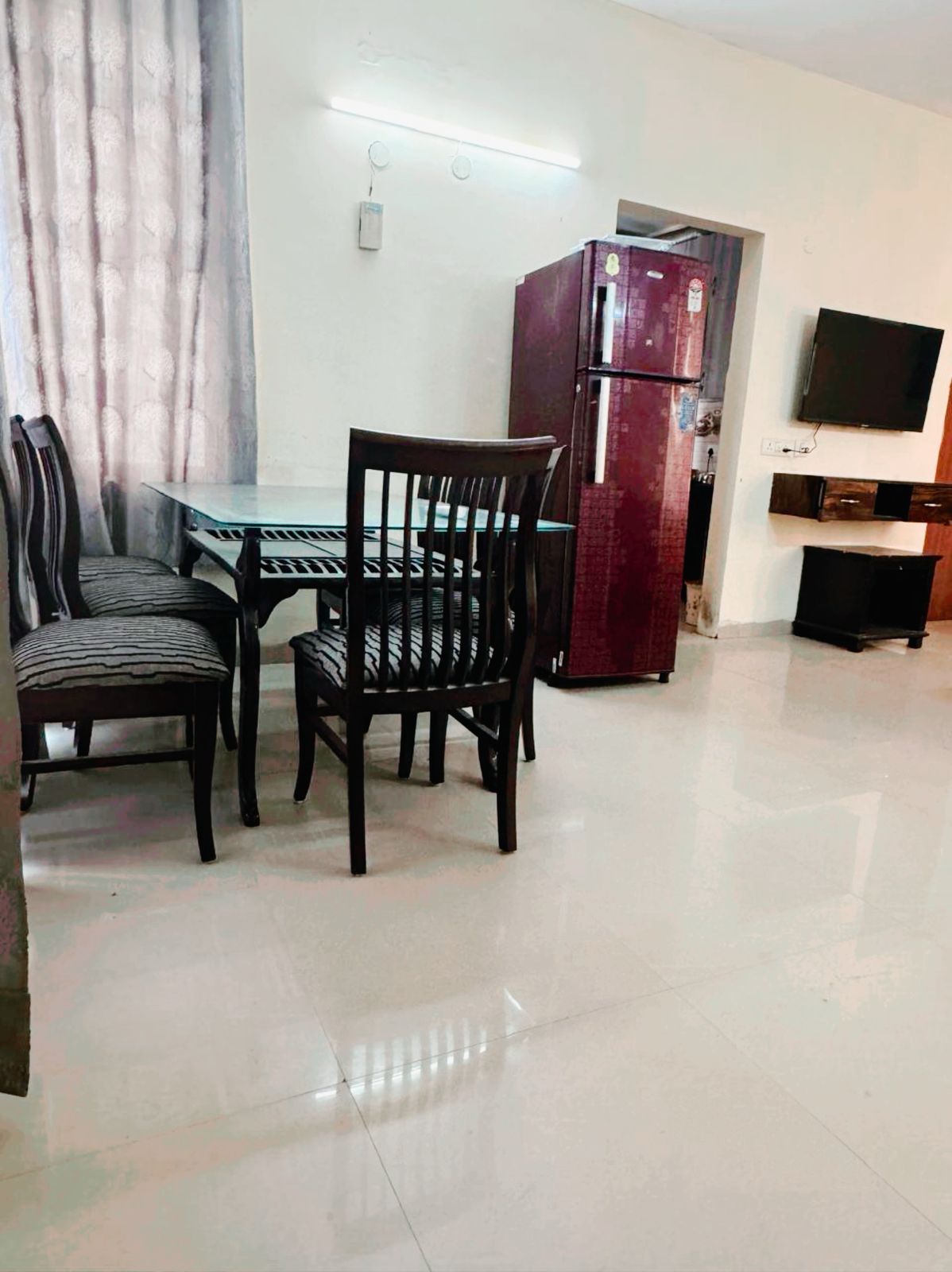 2 BHK Apartment For Rent in Paras Tierea