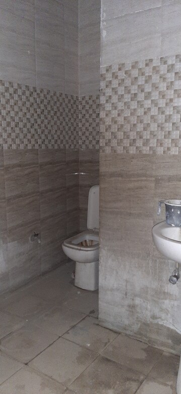 Bathroom in 3 BHK Builder Floor at Land Craft Golf Links Villa, Pandav Nagar – for Sale