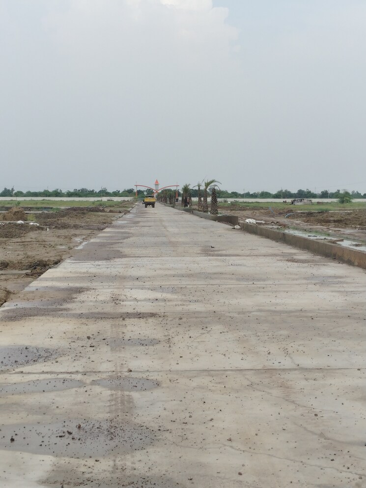 undefined, vrindavan  250 Sq.Yd. Plot In Vrindavan Mathura 8953076