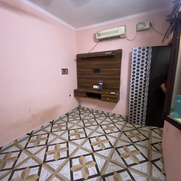 Bedroom in 1 BHK Builder Floor at Govindpuri – for Rent