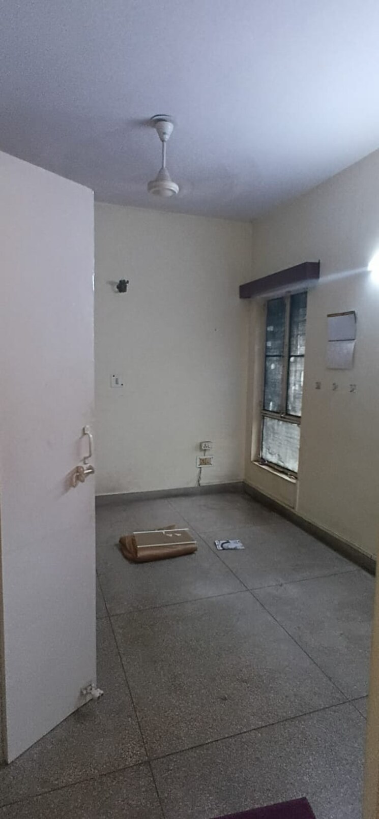 Room, mayur vihar phase 1 1 Bedroom 450 Sq.Ft. Apartment In Mayur Vihar Phase 1 Delhi 8953111