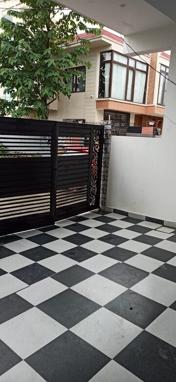 Balcony in 3 BHK Independent House at Sahastradhara Road – for Rent