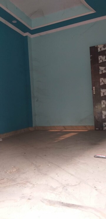Room in 3 BHK Builder Floor at Land Craft Golf Links Villa, Pandav Nagar – for Sale