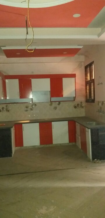 Kitchen in 3 BHK Builder Floor at Land Craft Golf Links Villa, Pandav Nagar – for Sale