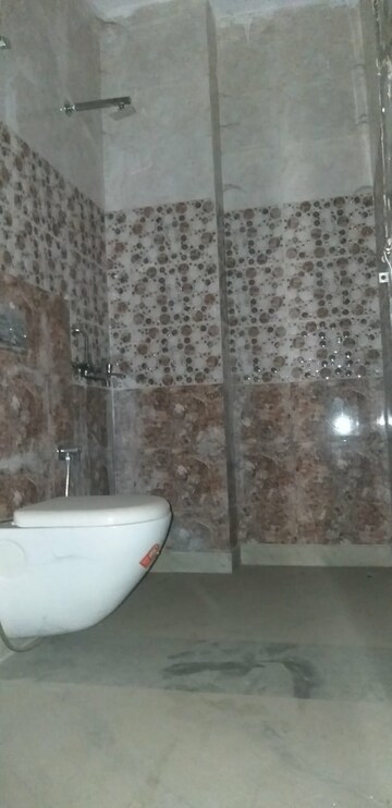 Bathroom in 3 BHK Builder Floor at Land Craft Golf Links Villa, Pandav Nagar – for Sale