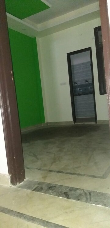 Room in 3 BHK Builder Floor at Land Craft Golf Links Villa, Pandav Nagar – for Sale