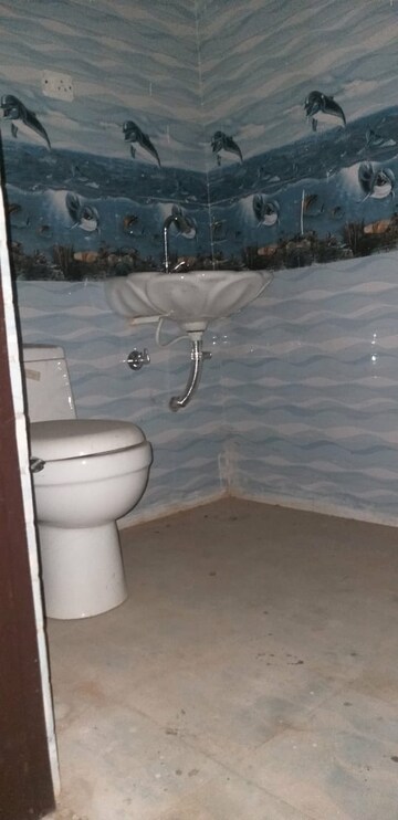 Bathroom in 3 BHK Builder Floor at Land Craft Golf Links Villa, Pandav Nagar – for Sale