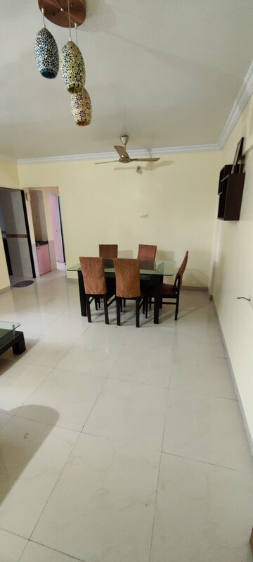 Pg For Rent in Kandivali East