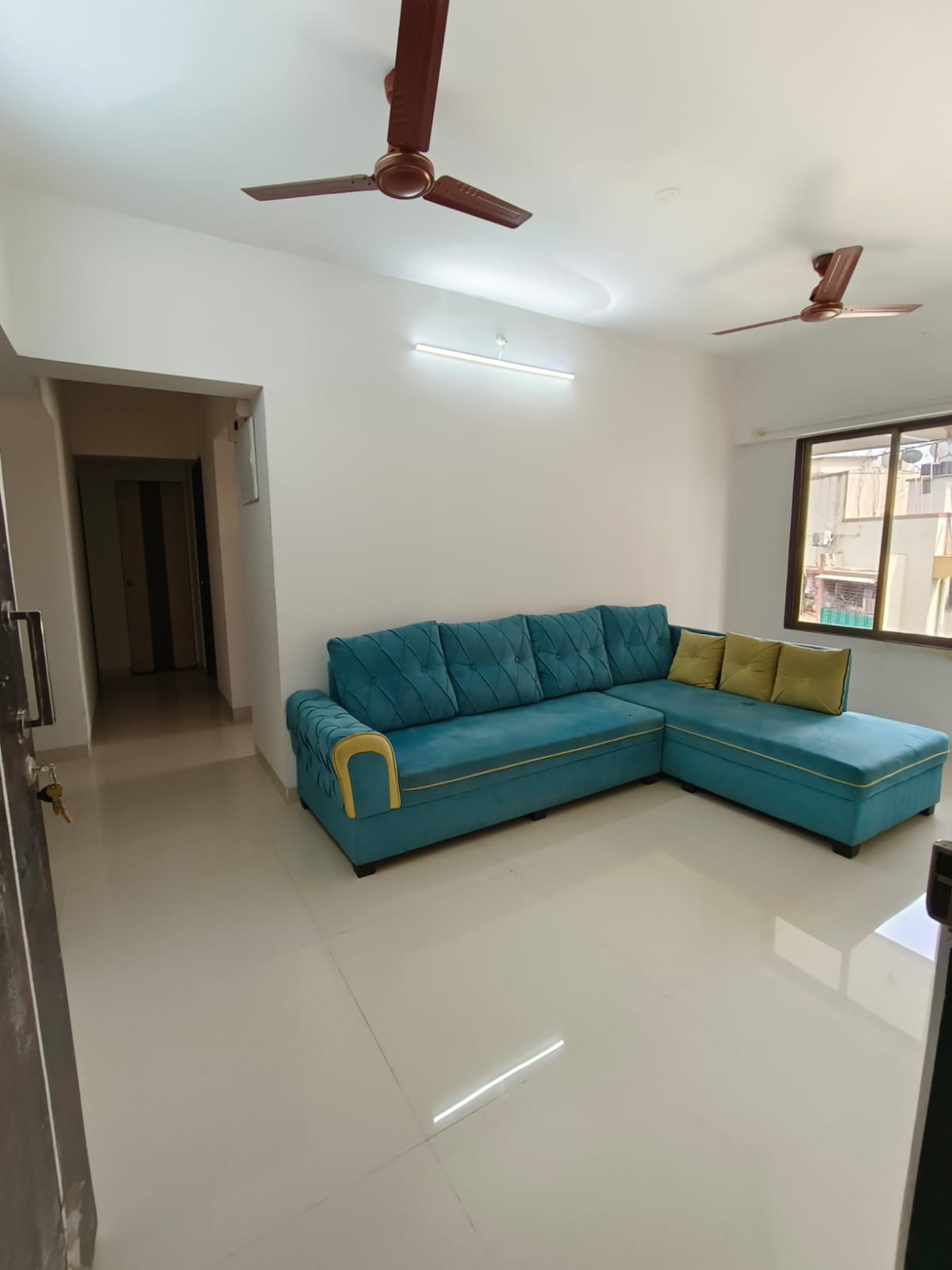 2 BHK Apartment For Rent in Luke Tower