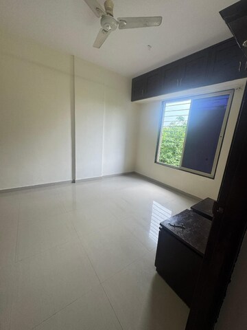 Room in 2 BHK Apartment at Rupali Heights Dahanukar Colony, Kothrud – for Rent