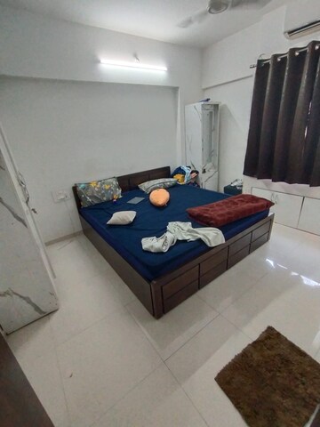 Bedroom in 2 BHK Apartment at Rupali Heights Dahanukar Colony, Kothrud – for Rent