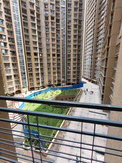 1 BHK Apartment For Sale in Gurukrupa Marina Enclave