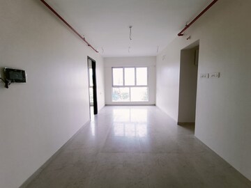 1 BHK Apartment For Rent in UK Iridium, Kandivali East