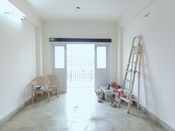 Living Room in 1 BHK Apartment at Camp – for Rent