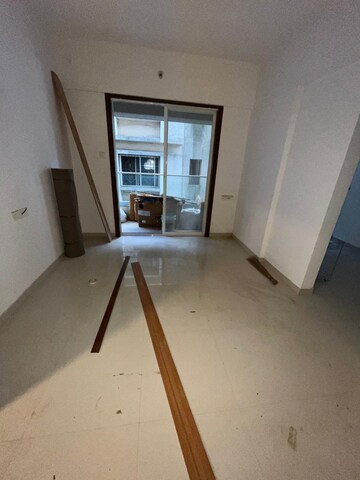 Room in 2 BHK Apartment at Sarthi Apartments Karve Road, Karve Road – for Rent