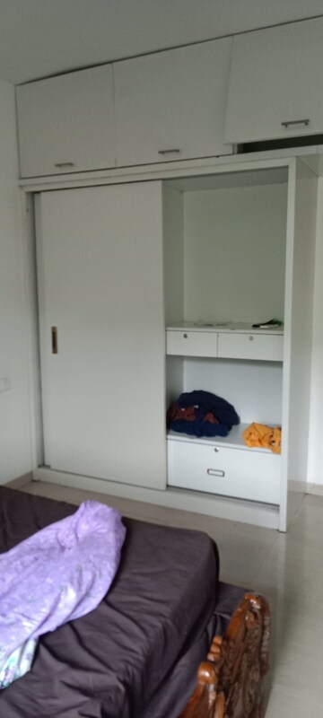 Furnished Amenities in 2 BHK Apartment at Brahma Vantage B, Bavdhan – for Rent