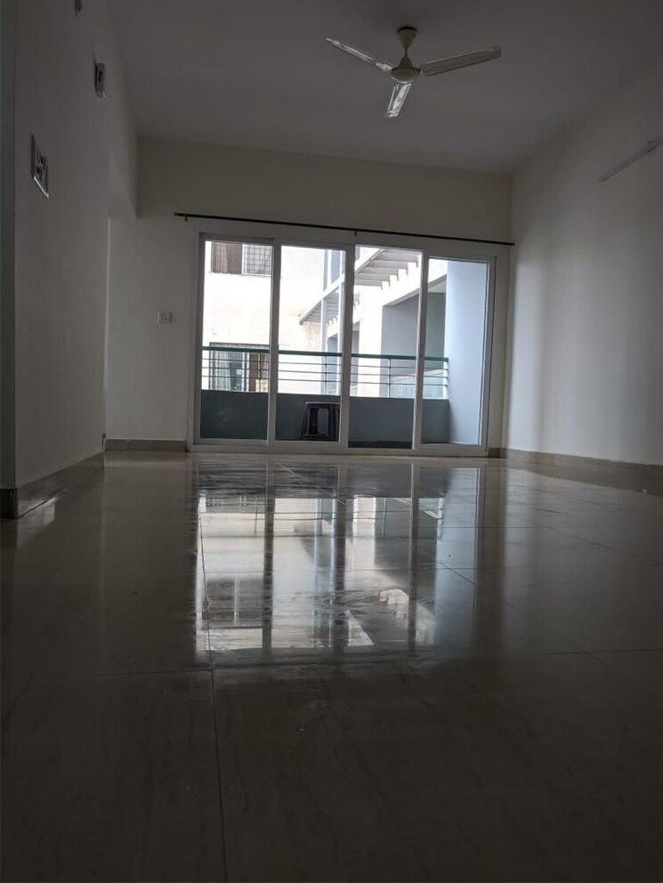 Room,  3 Bedroom 1680 Sq.Ft. Apartment In  Bangalore 8953294