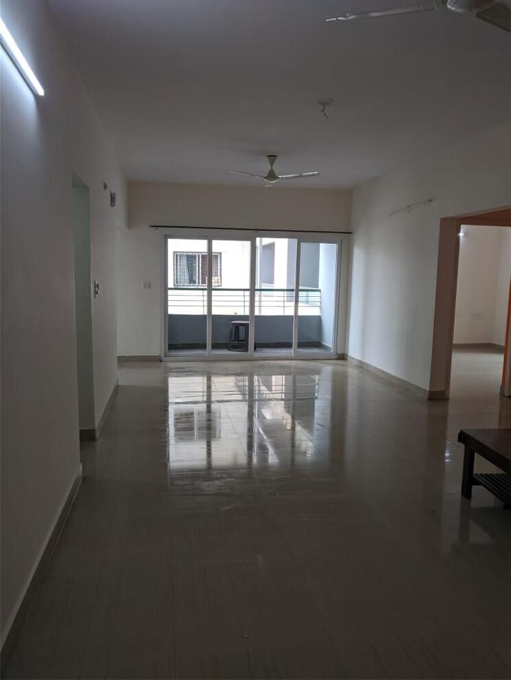 Room,  3 Bedroom 1680 Sq.Ft. Apartment In  Bangalore 8953294