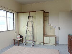 Bedroom in 3 BHK Apartment at Kumar Aangan, Yerawada – for Rent