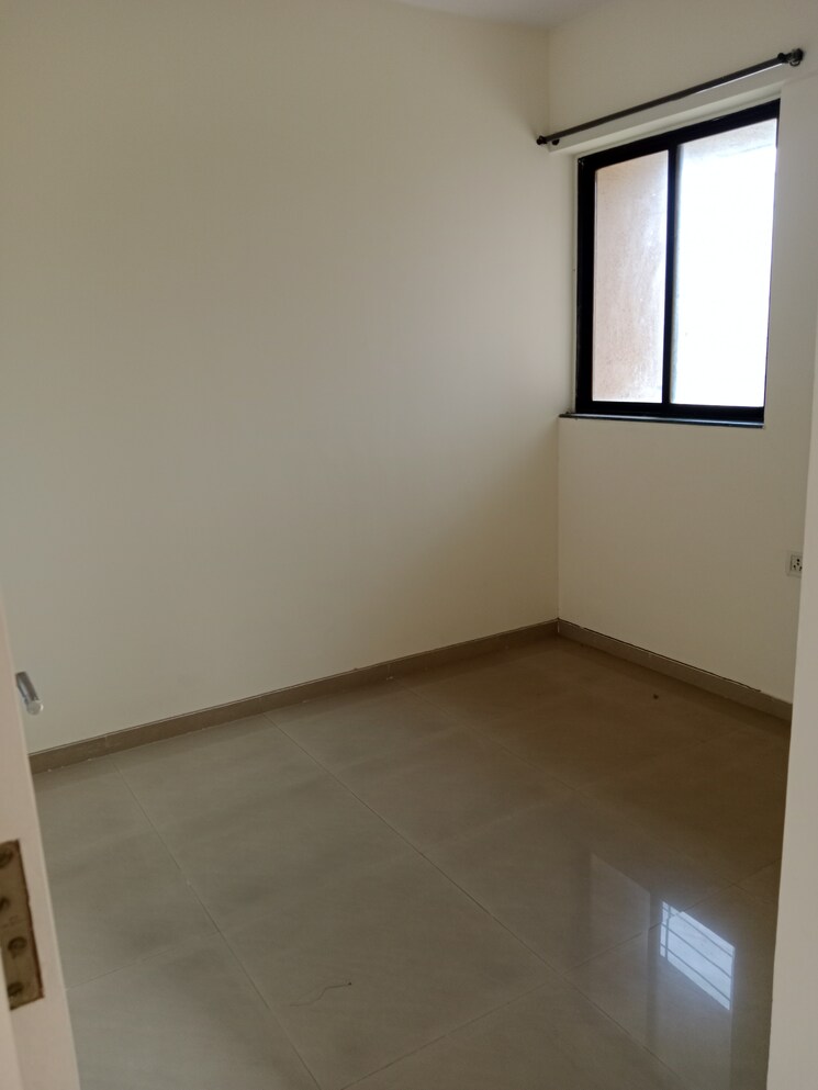 Room, puranik-city 2.5 Bedroom 900 Sq.Ft. Apartment In Kasarvadavali Thane 8953545