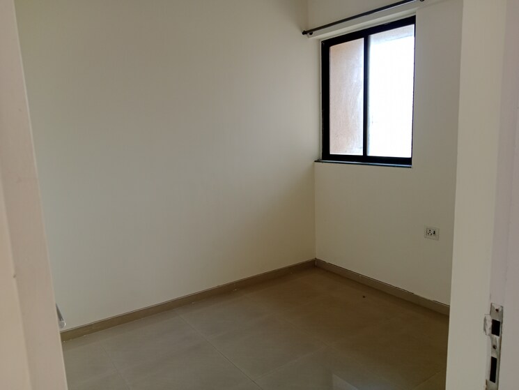 Room, puranik-city 2.5 Bedroom 900 Sq.Ft. Apartment In Kasarvadavali Thane 8953545