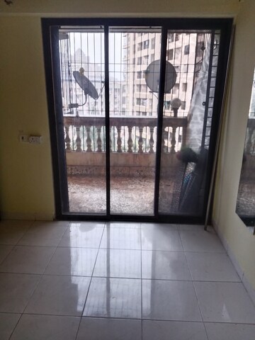 Room in 3 BHK Penthouse at Green Acres Apartment, Waghbil – for Sale