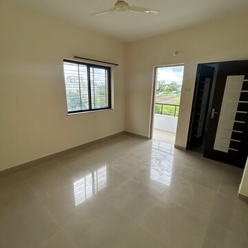 Room in 3 BHK Apartment at Savedi – for Rent