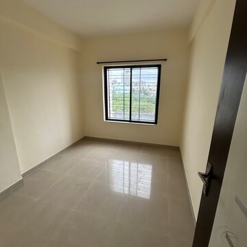 Room in 3 BHK Apartment at Savedi – for Rent