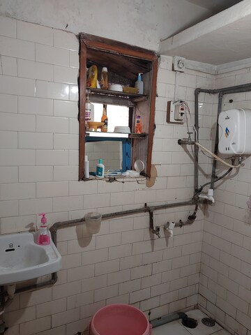 Bathroom in 3 BHK Apartment at Omkar Apartments Bavdhan, Bavdhan – for Rent